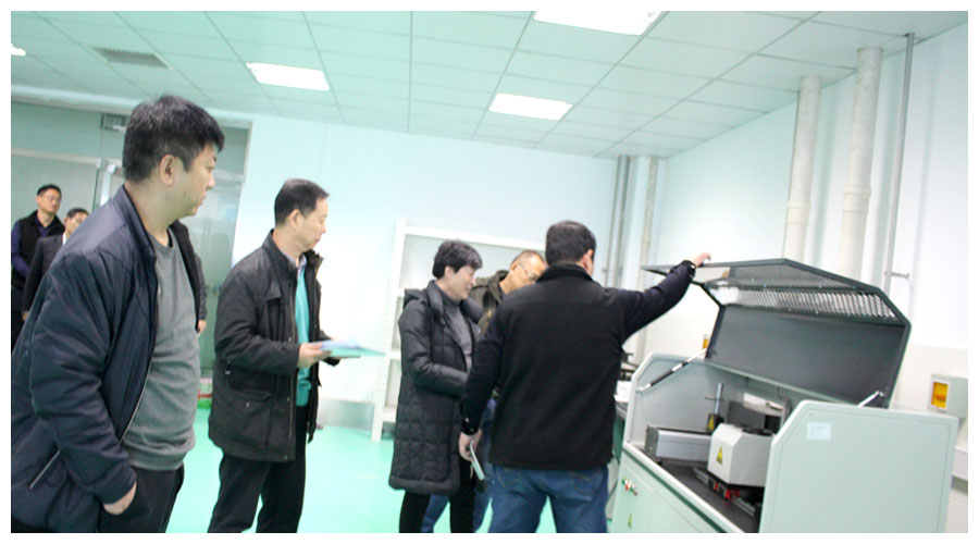 參觀審查力學室.jpg